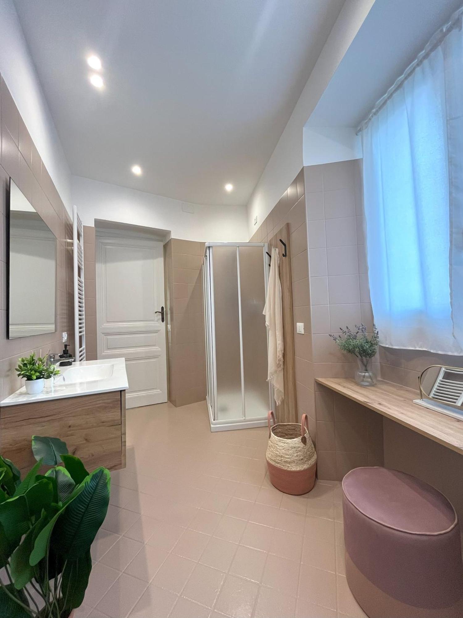 La Casa Di Mek *