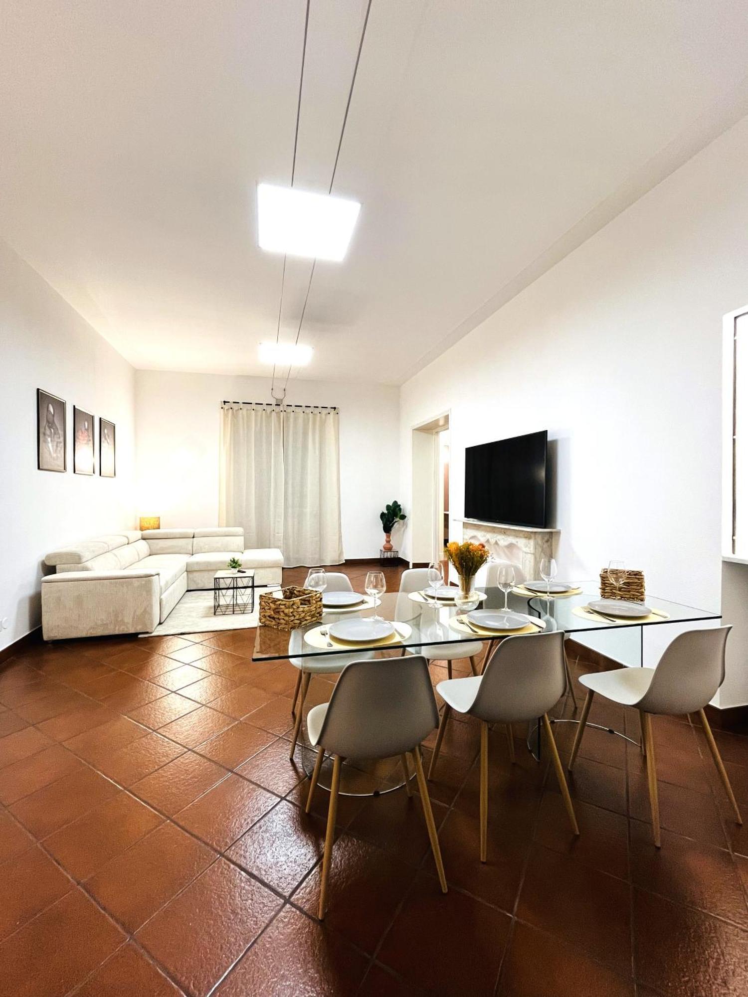 La Casa Di Mek